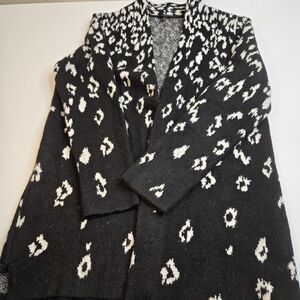 Talbots Black‎ and White Patterned Sweater